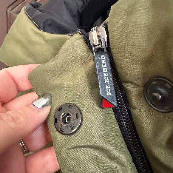 ICEBERG ICE HISTORY |  Tom and Jerry Puffer jacket Streetwear- Men's Size S - Picture 4 of 8